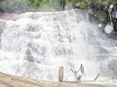 megamalai falls